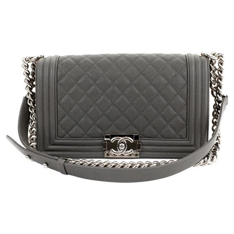 chanel boy medium grey caviar